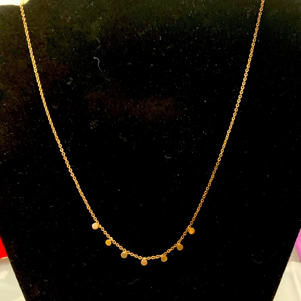 Gold chain necklace